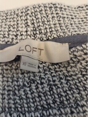 LOFT Women's XS Black and White Knit Sweater